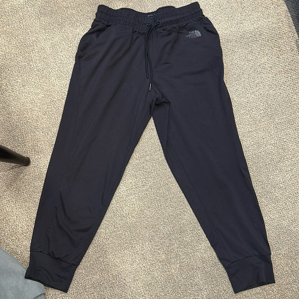 The North Face Black Track capri Jogger Pants